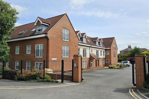 Moor Lane, Bingham 2 bed apartment for sale