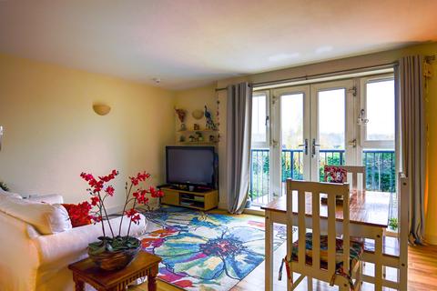 Station Road, Warrington WA4 1 bed flat for sale