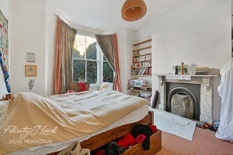 Manor Road, Stoke Newington, N16 4 bed terraced house for sale