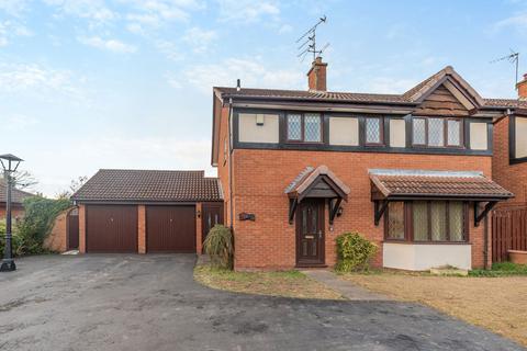 Six Ashes Road, Bobbington, DY7 4 bed detached house for sale