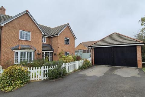 Quarry Road, Southam, CV47 4 bed detached house for sale