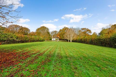 Powntley Copse, Alton, Hampshire, GU34 4 bed detached house for sale