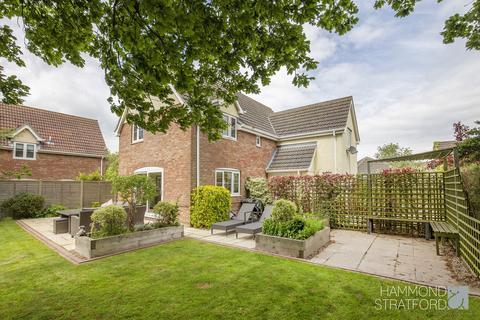 Haylock Close, Bunwell 4 bed detached house for sale