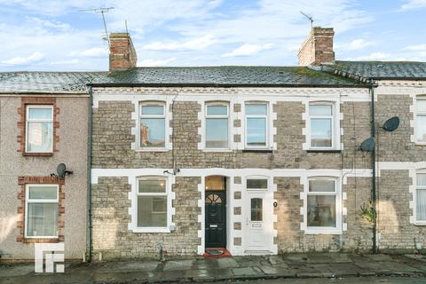 Davies Street, Barry CF63 2 bed terraced house for sale