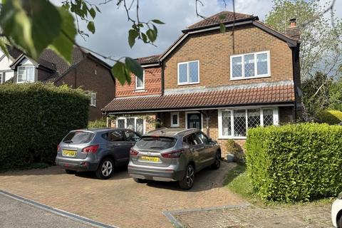 Hatchlands, Cuckfield 4 bed detached house for sale
