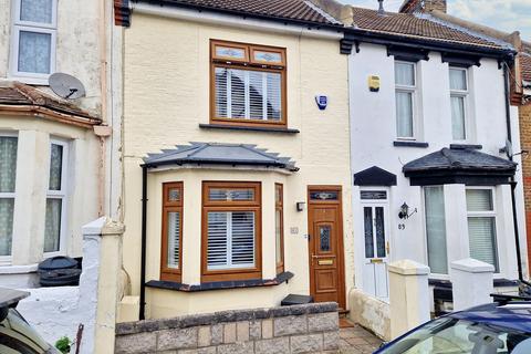 Cecil Road, Rochester 2 bed terraced house for sale