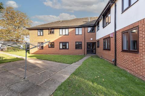 Ashbourne Court, Hill End Lane... 2 bed apartment for sale