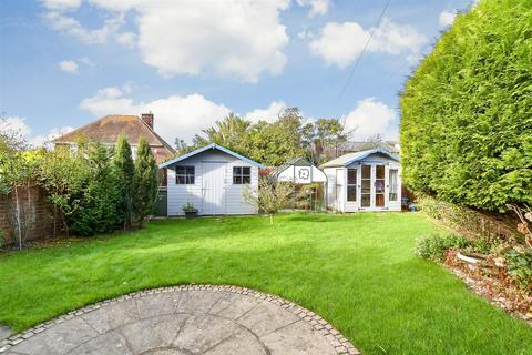 Cliff Road, Lake, Isle of Wight 4 bed detached house for sale