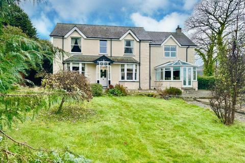 Talycafn Road, Llanrwst 4 bed house for sale