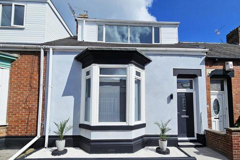 5 bedroom terraced house for sale
