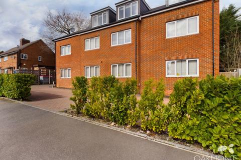 Bradley Court, Roberts Road, Basildon 2 bed apartment for sale