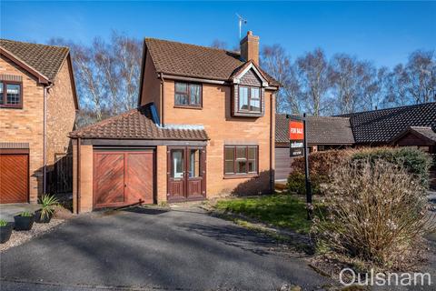 Yew Tree Drive, Bromsgrove... 3 bed detached house for sale
