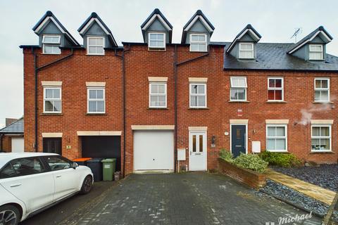 Leighton Buzzard LU7 4 bed townhouse for sale