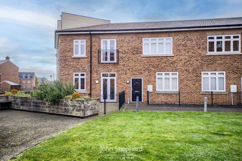 Gorcott Lane, Dickens Heath, Shirley... 2 bed flat for sale