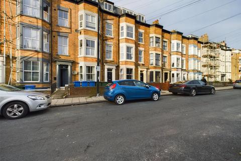 Trafalgar Square, Scarborough YO12 1 bed apartment for sale