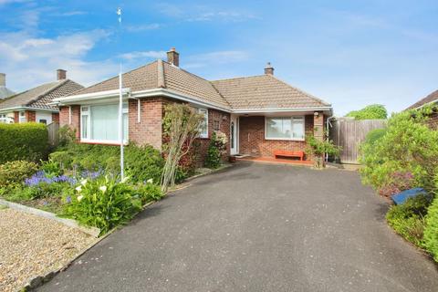 Lepe Road, Southampton SO45 2 bed detached bungalow for sale