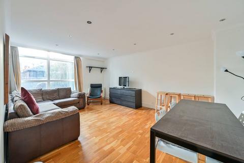 Baltic Quay, Rotherhithe, London, SE16 3 bed flat for sale