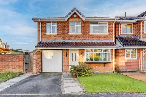 Fircroft Drive, Hucknall NG15 4 bed detached house for sale