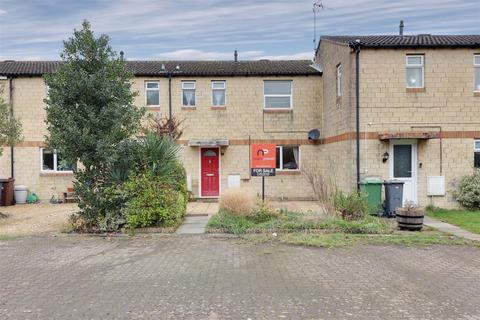 Robin Court, Stonehouse 2 bed terraced house for sale