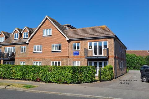 Woodlands Avenue, Rustington... 2 bed apartment for sale