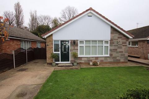 CARLTON CLOSE, CLEETHORPES 3 bed detached bungalow for sale