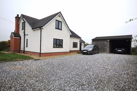 Willington, Malpas 3 bed detached house for sale