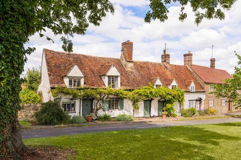13 Church Green, Stanford In The... 3 bed cottage for sale