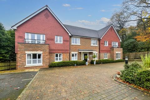 Headley Road, Grayshott, Hindhead... 2 bed flat for sale