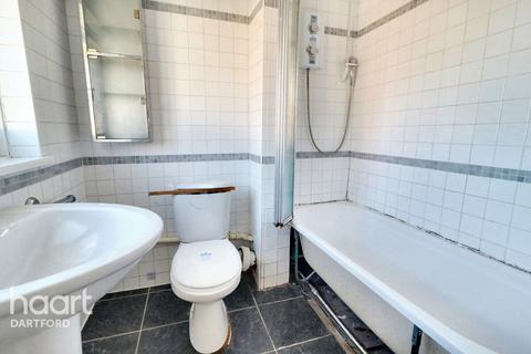 Henderson Drive, Dartford 2 bed end of terrace house for sale