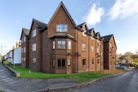 Wilton Road, REDHILL, Surrey, RH1 1 bed apartment for sale