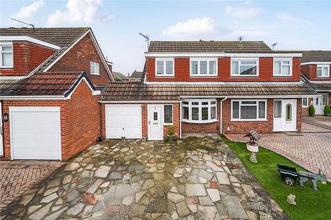 Claremont Road, Hextable, Swanley 4 bed semi