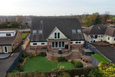 Beaumont Hill, Darlington 4 bed detached house for sale