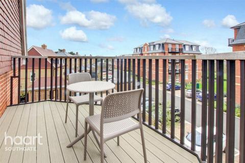 Sassoon Drive, London 2 bed apartment for sale