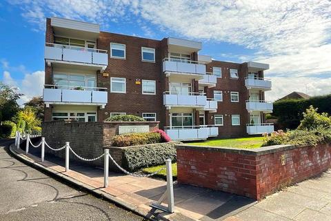 9 Lulworth Road, Southport PR8 2 bed apartment for sale