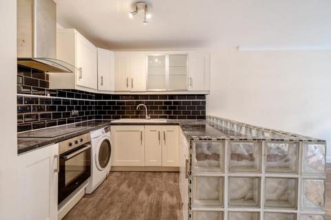 Maidenhead,  Berkshire,  SL6 2 bed flat for sale