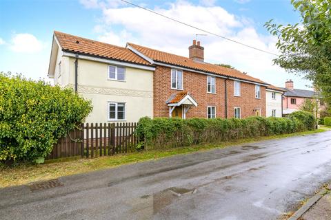 The Street, Halesworth IP19 4 bed detached house for sale