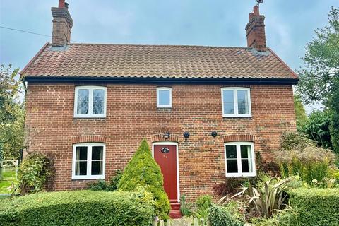 Bungay NR35 3 bed detached house for sale