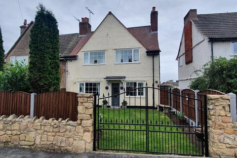 The Crescent, Woodlands, Doncaster 3 bed semi