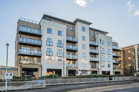 Bracknell,  Berkshire,  RG12 1 bed flat for sale