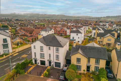 Clover Drive, Cheltenham GL52 4 bed semi