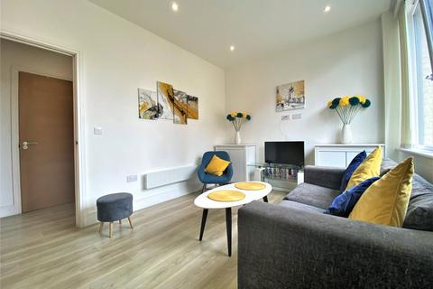 London Road, Surrey TW18 1 bed apartment for sale