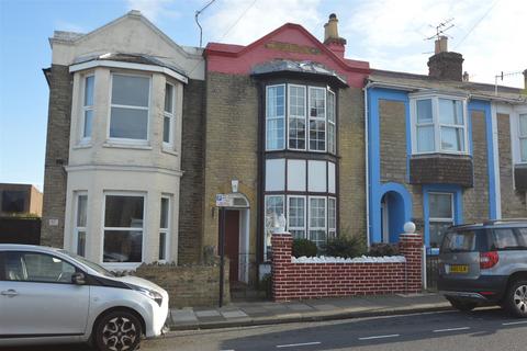 RYDE TOWN CENTRE 3 bed terraced house for sale