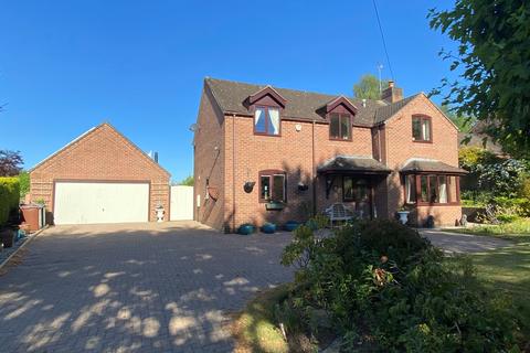 Manor Lane, Lower Leigh 4 bed detached house for sale