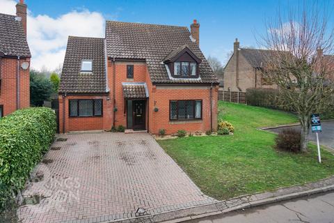 Church Meadow, Alpington, Norwich 4 bed detached house for sale