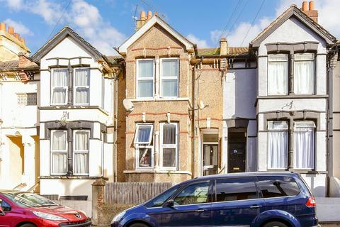 Meadow Bank Road, Chatham, Kent 1 bed ground floor flat for sale