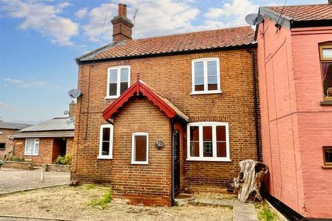 The Street, Bungay NR35 3 bed semi