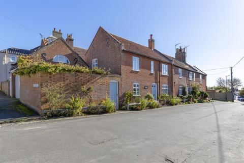 Gardner Road, Southwold IP18 2 bed semi