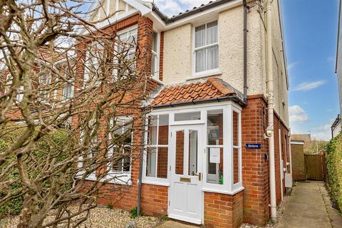 Station Road, Southwold IP18 2 bed end of terrace house for sale