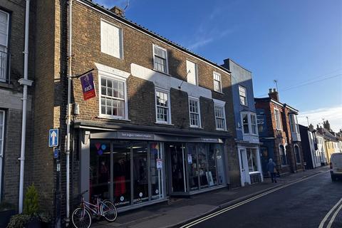 Market Place, Southwold IP18 4 bed apartment for sale