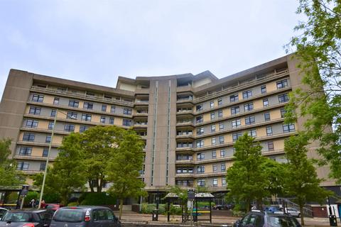 Park Street, Ashford TN24 8DF 1 bed flat for sale